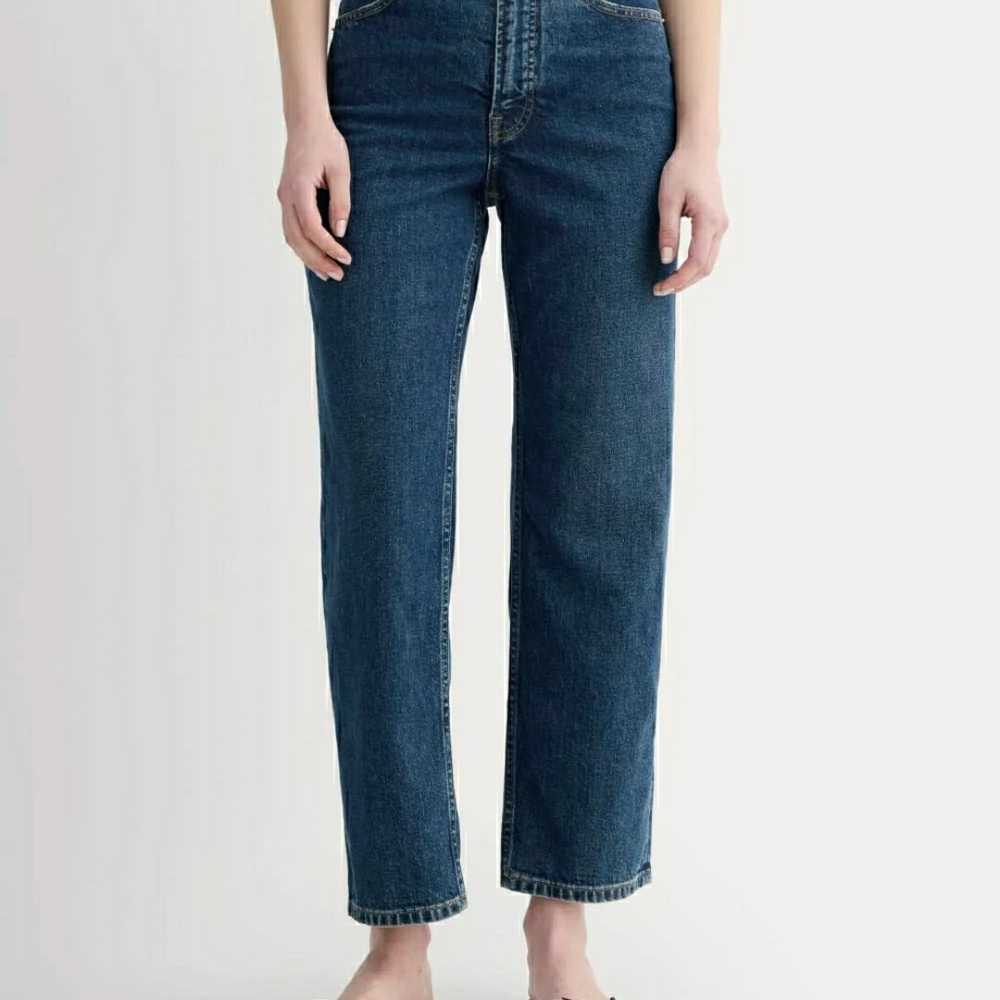 Everlane Women's Straight Leg Jeans in Deep Blue